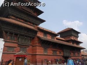 [P42] Kathmandu - La Palatul regal. » foto by iulianic
 - 
<span class="allrVoted glyphicon glyphicon-heart hidden" id="av1469345"></span>
<a class="m-l-10 hidden" id="sv1469345" onclick="voting_Foto_DelVot(,1469345,7929)" role="button">șterge vot <span class="glyphicon glyphicon-remove"></span></a>
<a id="v91469345" class=" c-red"  onclick="voting_Foto_SetVot(1469345)" role="button"><span class="glyphicon glyphicon-heart-empty"></span> <b>LIKE</b> = Votează poza</a> <img class="hidden"  id="f1469345W9" src="/imagini/loader.gif" border="0" /><span class="AjErrMes hidden" id="e1469345ErM"></span>