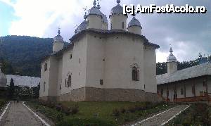 [P05] Biserica cu hramul 'Botezul Domnului' de la mănăstirea Horăiţa, sat Poiana, comuna Crăcoani, jud. Neamţ.  » foto by traian.leuca †
 - 
<span class="allrVoted glyphicon glyphicon-heart hidden" id="av420929"></span>
<a class="m-l-10 hidden" id="sv420929" onclick="voting_Foto_DelVot(,420929,7948)" role="button">șterge vot <span class="glyphicon glyphicon-remove"></span></a>
<a id="v9420929" class=" c-red"  onclick="voting_Foto_SetVot(420929)" role="button"><span class="glyphicon glyphicon-heart-empty"></span> <b>LIKE</b> = Votează poza</a> <img class="hidden"  id="f420929W9" src="/imagini/loader.gif" border="0" /><span class="AjErrMes hidden" id="e420929ErM"></span>