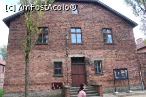 [P33] Pamięci i Muzeum Auschwitz-Birkenau, Auschwitz I, Blocul 10, Cabinetul Morții, locul unde dr. Mengele a făcut barbarele experimente, nu se vizitează » foto by mprofeanu
 - 
<span class="allrVoted glyphicon glyphicon-heart hidden" id="av1360639"></span>
<a class="m-l-10 hidden" id="sv1360639" onclick="voting_Foto_DelVot(,1360639,7968)" role="button">șterge vot <span class="glyphicon glyphicon-remove"></span></a>
<a id="v91360639" class=" c-red"  onclick="voting_Foto_SetVot(1360639)" role="button"><span class="glyphicon glyphicon-heart-empty"></span> <b>LIKE</b> = Votează poza</a> <img class="hidden"  id="f1360639W9" src="/imagini/loader.gif" border="0" /><span class="AjErrMes hidden" id="e1360639ErM"></span>