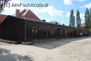 [P41] Pamięci i Muzeum Auschwitz-Birkenau, Auschwitz I, Prin curtea Memorialului » foto by mprofeanu
 - 
<span class="allrVoted glyphicon glyphicon-heart hidden" id="av1360647"></span>
<a class="m-l-10 hidden" id="sv1360647" onclick="voting_Foto_DelVot(,1360647,7968)" role="button">șterge vot <span class="glyphicon glyphicon-remove"></span></a>
<a id="v91360647" class=" c-red"  onclick="voting_Foto_SetVot(1360647)" role="button"><span class="glyphicon glyphicon-heart-empty"></span> <b>LIKE</b> = Votează poza</a> <img class="hidden"  id="f1360647W9" src="/imagini/loader.gif" border="0" /><span class="AjErrMes hidden" id="e1360647ErM"></span>