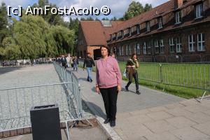 [P50] Pamięci i Muzeum Auschwitz-Birkenau, Părăsim Auschwitz I » foto by mprofeanu
 - 
<span class="allrVoted glyphicon glyphicon-heart hidden" id="av1360656"></span>
<a class="m-l-10 hidden" id="sv1360656" onclick="voting_Foto_DelVot(,1360656,7968)" role="button">șterge vot <span class="glyphicon glyphicon-remove"></span></a>
<a id="v91360656" class=" c-red"  onclick="voting_Foto_SetVot(1360656)" role="button"><span class="glyphicon glyphicon-heart-empty"></span> <b>LIKE</b> = Votează poza</a> <img class="hidden"  id="f1360656W9" src="/imagini/loader.gif" border="0" /><span class="AjErrMes hidden" id="e1360656ErM"></span>