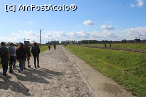 [P52] Pamięci i Muzeum Auschwitz-Birkenau, Pe drum în Auschwitz II (Birkenau), este imensă zona... » foto by mprofeanu
 - 
<span class="allrVoted glyphicon glyphicon-heart hidden" id="av1360658"></span>
<a class="m-l-10 hidden" id="sv1360658" onclick="voting_Foto_DelVot(,1360658,7968)" role="button">șterge vot <span class="glyphicon glyphicon-remove"></span></a>
<a id="v91360658" class=" c-red"  onclick="voting_Foto_SetVot(1360658)" role="button"><span class="glyphicon glyphicon-heart-empty"></span> <b>LIKE</b> = Votează poza</a> <img class="hidden"  id="f1360658W9" src="/imagini/loader.gif" border="0" /><span class="AjErrMes hidden" id="e1360658ErM"></span>