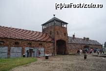 [P33] Poarta Morţii, de la Auschwitz-Birkenau » foto by Costi
 - 
<span class="allrVoted glyphicon glyphicon-heart hidden" id="av232407"></span>
<a class="m-l-10 hidden" id="sv232407" onclick="voting_Foto_DelVot(,232407,7968)" role="button">șterge vot <span class="glyphicon glyphicon-remove"></span></a>
<a id="v9232407" class=" c-red"  onclick="voting_Foto_SetVot(232407)" role="button"><span class="glyphicon glyphicon-heart-empty"></span> <b>LIKE</b> = Votează poza</a> <img class="hidden"  id="f232407W9" src="/imagini/loader.gif" border="0" /><span class="AjErrMes hidden" id="e232407ErM"></span>