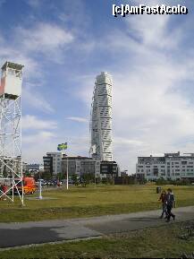 [P26] Turning Torso, emblema oraşului Malmö » foto by Costi
 - 
<span class="allrVoted glyphicon glyphicon-heart hidden" id="av161765"></span>
<a class="m-l-10 hidden" id="sv161765" onclick="voting_Foto_DelVot(,161765,7982)" role="button">șterge vot <span class="glyphicon glyphicon-remove"></span></a>
<a id="v9161765" class=" c-red"  onclick="voting_Foto_SetVot(161765)" role="button"><span class="glyphicon glyphicon-heart-empty"></span> <b>LIKE</b> = Votează poza</a> <img class="hidden"  id="f161765W9" src="/imagini/loader.gif" border="0" /><span class="AjErrMes hidden" id="e161765ErM"></span>