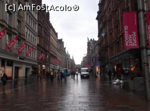 [P52] Am intrat pe faimoasa strada comercială Buchanan din Glasgow.  » foto by Aurici
 - 
<span class="allrVoted glyphicon glyphicon-heart hidden" id="av938872"></span>
<a class="m-l-10 hidden" id="sv938872" onclick="voting_Foto_DelVot(,938872,7991)" role="button">șterge vot <span class="glyphicon glyphicon-remove"></span></a>
<a id="v9938872" class=" c-red"  onclick="voting_Foto_SetVot(938872)" role="button"><span class="glyphicon glyphicon-heart-empty"></span> <b>LIKE</b> = Votează poza</a> <img class="hidden"  id="f938872W9" src="/imagini/loader.gif" border="0" /><span class="AjErrMes hidden" id="e938872ErM"></span>