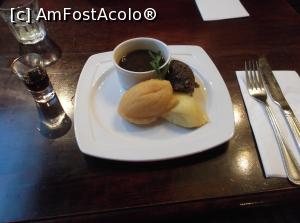 [P59] Ultimul haggis aperitiv pe care l-am mâncat la Drum&Monkey (Toba și maimuța) în Glasgow.  » foto by Aurici
 - 
<span class="allrVoted glyphicon glyphicon-heart hidden" id="av938879"></span>
<a class="m-l-10 hidden" id="sv938879" onclick="voting_Foto_DelVot(,938879,7991)" role="button">șterge vot <span class="glyphicon glyphicon-remove"></span></a>
<a id="v9938879" class=" c-red"  onclick="voting_Foto_SetVot(938879)" role="button"><span class="glyphicon glyphicon-heart-empty"></span> <b>LIKE</b> = Votează poza</a> <img class="hidden"  id="f938879W9" src="/imagini/loader.gif" border="0" /><span class="AjErrMes hidden" id="e938879ErM"></span>