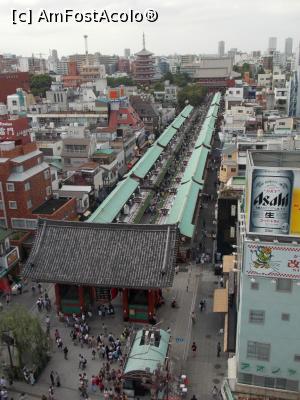 [P32] Tokyo, Asakusa, Poarta Kaminarimon, strada Nakamize, Pagoda cu Cinci Niveluri și Poarta Hozomon, vedere de sus » foto by mprofeanu
 - 
<span class="allrVoted glyphicon glyphicon-heart hidden" id="av740905"></span>
<a class="m-l-10 hidden" id="sv740905" onclick="voting_Foto_DelVot(,740905,7999)" role="button">șterge vot <span class="glyphicon glyphicon-remove"></span></a>
<a id="v9740905" class=" c-red"  onclick="voting_Foto_SetVot(740905)" role="button"><span class="glyphicon glyphicon-heart-empty"></span> <b>LIKE</b> = Votează poza</a> <img class="hidden"  id="f740905W9" src="/imagini/loader.gif" border="0" /><span class="AjErrMes hidden" id="e740905ErM"></span>