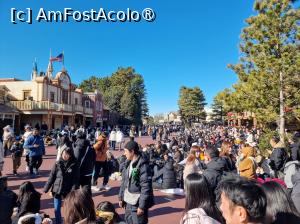 [P64] Disneyland! » foto by DOINITA
 - 
<span class="allrVoted glyphicon glyphicon-heart hidden" id="av1478932"></span>
<a class="m-l-10 hidden" id="sv1478932" onclick="voting_Foto_DelVot(,1478932,7999)" role="button">șterge vot <span class="glyphicon glyphicon-remove"></span></a>
<a id="v91478932" class=" c-red"  onclick="voting_Foto_SetVot(1478932)" role="button"><span class="glyphicon glyphicon-heart-empty"></span> <b>LIKE</b> = Votează poza</a> <img class="hidden"  id="f1478932W9" src="/imagini/loader.gif" border="0" /><span class="AjErrMes hidden" id="e1478932ErM"></span>
