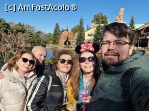 [P80] La Disneyland! » foto by DOINITA
 - 
<span class="allrVoted glyphicon glyphicon-heart hidden" id="av1478948"></span>
<a class="m-l-10 hidden" id="sv1478948" onclick="voting_Foto_DelVot(,1478948,7999)" role="button">șterge vot <span class="glyphicon glyphicon-remove"></span></a>
<a id="v91478948" class=" c-red"  onclick="voting_Foto_SetVot(1478948)" role="button"><span class="glyphicon glyphicon-heart-empty"></span> <b>LIKE</b> = Votează poza</a> <img class="hidden"  id="f1478948W9" src="/imagini/loader.gif" border="0" /><span class="AjErrMes hidden" id="e1478948ErM"></span>