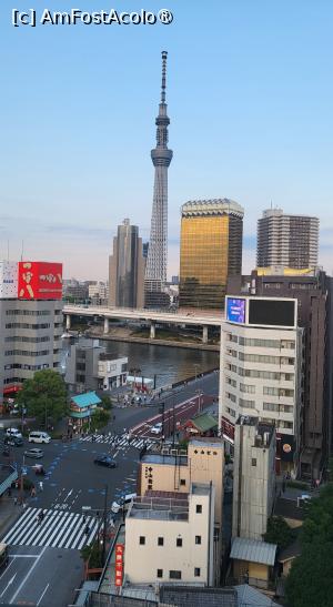 [P22] De la etajul opt al Centrului de Cultura si Informare Turistica Asakusa, platforma de observatie amenajata ofera privelisti frumoase spre Templul Senso-ji si Nakamise, dar si o vedere panoramica dincolo de raul Sumida si podul Azumabashi, la Tokyo Skytree si la Asahi Group Asahi Group Head Office Building. » foto by geani anto
 - 
<span class="allrVoted glyphicon glyphicon-heart hidden" id="av1438293"></span>
<a class="m-l-10 hidden" id="sv1438293" onclick="voting_Foto_DelVot(,1438293,7999)" role="button">șterge vot <span class="glyphicon glyphicon-remove"></span></a>
<a id="v91438293" class=" c-red"  onclick="voting_Foto_SetVot(1438293)" role="button"><span class="glyphicon glyphicon-heart-empty"></span> <b>LIKE</b> = Votează poza</a> <img class="hidden"  id="f1438293W9" src="/imagini/loader.gif" border="0" /><span class="AjErrMes hidden" id="e1438293ErM"></span>