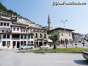 [P09] Albania-Berat » foto by miculprint
 - 
<span class="allrVoted glyphicon glyphicon-heart hidden" id="av704961"></span>
<a class="m-l-10 hidden" id="sv704961" onclick="voting_Foto_DelVot(,704961,8016)" role="button">șterge vot <span class="glyphicon glyphicon-remove"></span></a>
<a id="v9704961" class=" c-red"  onclick="voting_Foto_SetVot(704961)" role="button"><span class="glyphicon glyphicon-heart-empty"></span> <b>LIKE</b> = Votează poza</a> <img class="hidden"  id="f704961W9" src="/imagini/loader.gif" border="0" /><span class="AjErrMes hidden" id="e704961ErM"></span>