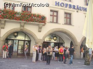 [P05] Intrarea în Hofbrauhaus » foto by Michi
 - 
<span class="allrVoted glyphicon glyphicon-heart hidden" id="av1169457"></span>
<a class="m-l-10 hidden" id="sv1169457" onclick="voting_Foto_DelVot(,1169457,8097)" role="button">șterge vot <span class="glyphicon glyphicon-remove"></span></a>
<a id="v91169457" class=" c-red"  onclick="voting_Foto_SetVot(1169457)" role="button"><span class="glyphicon glyphicon-heart-empty"></span> <b>LIKE</b> = Votează poza</a> <img class="hidden"  id="f1169457W9" src="/imagini/loader.gif" border="0" /><span class="AjErrMes hidden" id="e1169457ErM"></span>