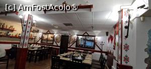 [P10] 10. O altă sală a restaurantului. » foto by doinafil
 - 
<span class="allrVoted glyphicon glyphicon-heart hidden" id="av1506850"></span>
<a class="m-l-10 hidden" id="sv1506850" onclick="voting_Foto_DelVot(,1506850,8103)" role="button">șterge vot <span class="glyphicon glyphicon-remove"></span></a>
<a id="v91506850" class=" c-red"  onclick="voting_Foto_SetVot(1506850)" role="button"><span class="glyphicon glyphicon-heart-empty"></span> <b>LIKE</b> = Votează poza</a> <img class="hidden"  id="f1506850W9" src="/imagini/loader.gif" border="0" /><span class="AjErrMes hidden" id="e1506850ErM"></span>