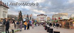 [P08] Vedere din târg. » foto by tata123 🔱
 - 
<span class="allrVoted glyphicon glyphicon-heart hidden" id="av1514304"></span>
<a class="m-l-10 hidden" id="sv1514304" onclick="voting_Foto_DelVot(,1514304,8127)" role="button">șterge vot <span class="glyphicon glyphicon-remove"></span></a>
<a id="v91514304" class=" c-red"  onclick="voting_Foto_SetVot(1514304)" role="button"><span class="glyphicon glyphicon-heart-empty"></span> <b>LIKE</b> = Votează poza</a> <img class="hidden"  id="f1514304W9" src="/imagini/loader.gif" border="0" /><span class="AjErrMes hidden" id="e1514304ErM"></span>