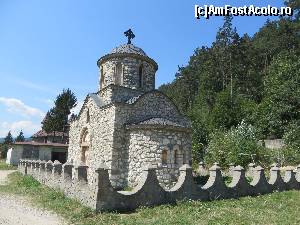 [P09] Capela „Inima Reginei Maria” construită la Bran de Principesa Ileana cu scopul de a adăposti inima mamei sale - fapt ce nu s-a mai întâmplat.  » foto by tata123 🔱
 - 
<span class="allrVoted glyphicon glyphicon-heart hidden" id="av688789"></span>
<a class="m-l-10 hidden" id="sv688789" onclick="voting_Foto_DelVot(,688789,8128)" role="button">șterge vot <span class="glyphicon glyphicon-remove"></span></a>
<a id="v9688789" class=" c-red"  onclick="voting_Foto_SetVot(688789)" role="button"><span class="glyphicon glyphicon-heart-empty"></span> <b>LIKE</b> = Votează poza</a> <img class="hidden"  id="f688789W9" src="/imagini/loader.gif" border="0" /><span class="AjErrMes hidden" id="e688789ErM"></span>