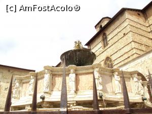 [P44] Fontana Maggiore - detaliu » foto by Carmen Ion
 - 
<span class="allrVoted glyphicon glyphicon-heart hidden" id="av992226"></span>
<a class="m-l-10 hidden" id="sv992226" onclick="voting_Foto_DelVot(,992226,8154)" role="button">șterge vot <span class="glyphicon glyphicon-remove"></span></a>
<a id="v9992226" class=" c-red"  onclick="voting_Foto_SetVot(992226)" role="button"><span class="glyphicon glyphicon-heart-empty"></span> <b>LIKE</b> = Votează poza</a> <img class="hidden"  id="f992226W9" src="/imagini/loader.gif" border="0" /><span class="AjErrMes hidden" id="e992226ErM"></span>