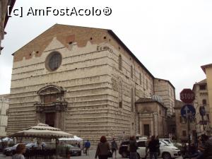 [P49] Cattedrale di San Lorenzo - intrarea principală din Piazza Dante » foto by Carmen Ion
 - 
<span class="allrVoted glyphicon glyphicon-heart hidden" id="av992231"></span>
<a class="m-l-10 hidden" id="sv992231" onclick="voting_Foto_DelVot(,992231,8154)" role="button">șterge vot <span class="glyphicon glyphicon-remove"></span></a>
<a id="v9992231" class=" c-red"  onclick="voting_Foto_SetVot(992231)" role="button"><span class="glyphicon glyphicon-heart-empty"></span> <b>LIKE</b> = Votează poza</a> <img class="hidden"  id="f992231W9" src="/imagini/loader.gif" border="0" /><span class="AjErrMes hidden" id="e992231ErM"></span>