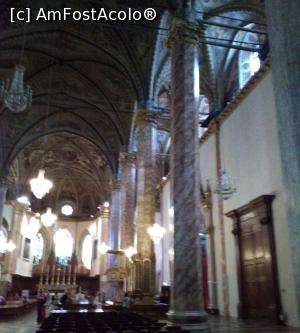 [P57] Cattedrale di San Lorenzo - interior » foto by Carmen Ion
 - 
<span class="allrVoted glyphicon glyphicon-heart hidden" id="av992239"></span>
<a class="m-l-10 hidden" id="sv992239" onclick="voting_Foto_DelVot(,992239,8154)" role="button">șterge vot <span class="glyphicon glyphicon-remove"></span></a>
<a id="v9992239" class=" c-red"  onclick="voting_Foto_SetVot(992239)" role="button"><span class="glyphicon glyphicon-heart-empty"></span> <b>LIKE</b> = Votează poza</a> <img class="hidden"  id="f992239W9" src="/imagini/loader.gif" border="0" /><span class="AjErrMes hidden" id="e992239ErM"></span>