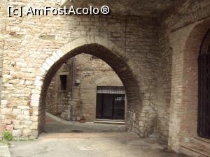 [P58] Arco dei Funari » foto by Carmen Ion
 - 
<span class="allrVoted glyphicon glyphicon-heart hidden" id="av993015"></span>
<a class="m-l-10 hidden" id="sv993015" onclick="voting_Foto_DelVot(,993015,8154)" role="button">șterge vot <span class="glyphicon glyphicon-remove"></span></a>
<a id="v9993015" class=" c-red"  onclick="voting_Foto_SetVot(993015)" role="button"><span class="glyphicon glyphicon-heart-empty"></span> <b>LIKE</b> = Votează poza</a> <img class="hidden"  id="f993015W9" src="/imagini/loader.gif" border="0" /><span class="AjErrMes hidden" id="e993015ErM"></span>