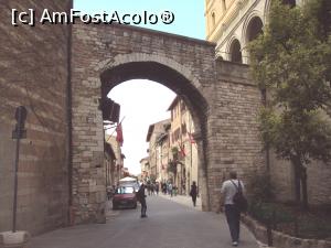 [P46] Arco dei Seminario » foto by Carmen Ion
 - 
<span class="allrVoted glyphicon glyphicon-heart hidden" id="av997317"></span>
<a class="m-l-10 hidden" id="sv997317" onclick="voting_Foto_DelVot(,997317,8154)" role="button">șterge vot <span class="glyphicon glyphicon-remove"></span></a>
<a id="v9997317" class=" c-red"  onclick="voting_Foto_SetVot(997317)" role="button"><span class="glyphicon glyphicon-heart-empty"></span> <b>LIKE</b> = Votează poza</a> <img class="hidden"  id="f997317W9" src="/imagini/loader.gif" border="0" /><span class="AjErrMes hidden" id="e997317ErM"></span>