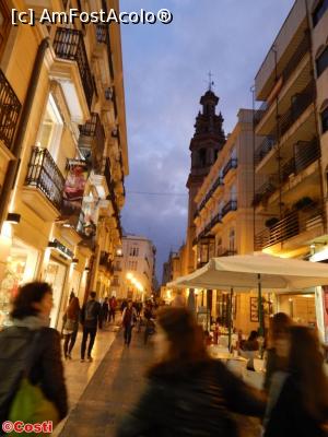 [P28] Vedere nocturnă pe Carrer del Mur de Santa Anna. În dreapta se vede turnul bisericii San Lorenzo.  » foto by Costi
 - 
<span class="allrVoted glyphicon glyphicon-heart hidden" id="av927318"></span>
<a class="m-l-10 hidden" id="sv927318" onclick="voting_Foto_DelVot(,927318,8268)" role="button">șterge vot <span class="glyphicon glyphicon-remove"></span></a>
<a id="v9927318" class=" c-red"  onclick="voting_Foto_SetVot(927318)" role="button"><span class="glyphicon glyphicon-heart-empty"></span> <b>LIKE</b> = Votează poza</a> <img class="hidden"  id="f927318W9" src="/imagini/loader.gif" border="0" /><span class="AjErrMes hidden" id="e927318ErM"></span>