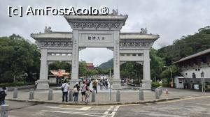 [P12] In partea dreapta se gaseste Poarta numita ,,Pai Lau', asociata cu linistea si solemnitatea, cu influente arhitecturale si elemente din Dinastia Qing. » foto by geani anto
 - 
<span class="allrVoted glyphicon glyphicon-heart hidden" id="av1520119"></span>
<a class="m-l-10 hidden" id="sv1520119" onclick="voting_Foto_DelVot(,1520119,8285)" role="button">șterge vot <span class="glyphicon glyphicon-remove"></span></a>
<a id="v91520119" class=" c-red"  onclick="voting_Foto_SetVot(1520119)" role="button"><span class="glyphicon glyphicon-heart-empty"></span> <b>LIKE</b> = Votează poza</a> <img class="hidden"  id="f1520119W9" src="/imagini/loader.gif" border="0" /><span class="AjErrMes hidden" id="e1520119ErM"></span>