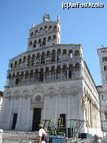 [P18] Biserica San Michele-Lucca » foto by gabivl
 - 
<span class="allrVoted glyphicon glyphicon-heart hidden" id="av180052"></span>
<a class="m-l-10 hidden" id="sv180052" onclick="voting_Foto_DelVot(,180052,8341)" role="button">șterge vot <span class="glyphicon glyphicon-remove"></span></a>
<a id="v9180052" class=" c-red"  onclick="voting_Foto_SetVot(180052)" role="button"><span class="glyphicon glyphicon-heart-empty"></span> <b>LIKE</b> = Votează poza</a> <img class="hidden"  id="f180052W9" src="/imagini/loader.gif" border="0" /><span class="AjErrMes hidden" id="e180052ErM"></span>