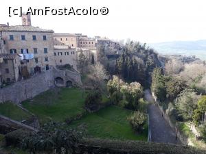 [P41] Volterra - panoramă de pe zidurile cetății, Piazza XX Settembre » foto by Aurici
 - 
<span class="allrVoted glyphicon glyphicon-heart hidden" id="av986228"></span>
<a class="m-l-10 hidden" id="sv986228" onclick="voting_Foto_DelVot(,986228,8341)" role="button">șterge vot <span class="glyphicon glyphicon-remove"></span></a>
<a id="v9986228" class=" c-red"  onclick="voting_Foto_SetVot(986228)" role="button"><span class="glyphicon glyphicon-heart-empty"></span> <b>LIKE</b> = Votează poza</a> <img class="hidden"  id="f986228W9" src="/imagini/loader.gif" border="0" /><span class="AjErrMes hidden" id="e986228ErM"></span>