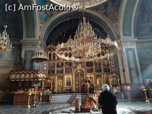 [P15] Cernăuți, Catedrala Sfântul Duh, interior » foto by mprofeanu
 - 
<span class="allrVoted glyphicon glyphicon-heart hidden" id="av1507607"></span>
<a class="m-l-10 hidden" id="sv1507607" onclick="voting_Foto_DelVot(,1507607,8421)" role="button">șterge vot <span class="glyphicon glyphicon-remove"></span></a>
<a id="v91507607" class=" c-red"  onclick="voting_Foto_SetVot(1507607)" role="button"><span class="glyphicon glyphicon-heart-empty"></span> <b>LIKE</b> = Votează poza</a> <img class="hidden"  id="f1507607W9" src="/imagini/loader.gif" border="0" /><span class="AjErrMes hidden" id="e1507607ErM"></span>