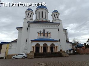 [P38] Cernăuți, Catedrala Sf. Nicolae, partea dinspre nord identică cu cea sudică unde este intrarea... aici era și o mare parcare... » foto by mprofeanu
 - 
<span class="allrVoted glyphicon glyphicon-heart hidden" id="av1508256"></span>
<a class="m-l-10 hidden" id="sv1508256" onclick="voting_Foto_DelVot(,1508256,8421)" role="button">șterge vot <span class="glyphicon glyphicon-remove"></span></a>
<a id="v91508256" class=" c-red"  onclick="voting_Foto_SetVot(1508256)" role="button"><span class="glyphicon glyphicon-heart-empty"></span> <b>LIKE</b> = Votează poza</a> <img class="hidden"  id="f1508256W9" src="/imagini/loader.gif" border="0" /><span class="AjErrMes hidden" id="e1508256ErM"></span>