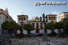 [P32] Fuengirola - Plaza del Ayuntamiento, vedere de ansamblu » foto by Costi
 - 
<span class="allrVoted glyphicon glyphicon-heart hidden" id="av184723"></span>
<a class="m-l-10 hidden" id="sv184723" onclick="voting_Foto_DelVot(,184723,8504)" role="button">șterge vot <span class="glyphicon glyphicon-remove"></span></a>
<a id="v9184723" class=" c-red"  onclick="voting_Foto_SetVot(184723)" role="button"><span class="glyphicon glyphicon-heart-empty"></span> <b>LIKE</b> = Votează poza</a> <img class="hidden"  id="f184723W9" src="/imagini/loader.gif" border="0" /><span class="AjErrMes hidden" id="e184723ErM"></span>