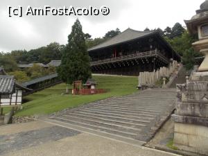 [P36] Nara, Templul Todaiji, Nigatsu-do cu scările de urcare descoperite și cele de coborâre acoperite. În centru lîngă un brad semeț un mic altar shintoist » foto by mprofeanu
 - 
<span class="allrVoted glyphicon glyphicon-heart hidden" id="av716739"></span>
<a class="m-l-10 hidden" id="sv716739" onclick="voting_Foto_DelVot(,716739,8565)" role="button">șterge vot <span class="glyphicon glyphicon-remove"></span></a>
<a id="v9716739" class=" c-red"  onclick="voting_Foto_SetVot(716739)" role="button"><span class="glyphicon glyphicon-heart-empty"></span> <b>LIKE</b> = Votează poza</a> <img class="hidden"  id="f716739W9" src="/imagini/loader.gif" border="0" /><span class="AjErrMes hidden" id="e716739ErM"></span>