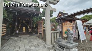 [P21] Un alt altar, Okuninushisha, este dedicat zeului norocului in casatorie. Statuia printului Okuninushi, cunoscut ca zeul casatorie, este prezentat salvand un iepure ranit, recreand o scena celebra din mitologia japoneza. Nodul simbolizeaza conexiunea si legatura stransa a casatoriei. » foto by geani anto
 - 
<span class="allrVoted glyphicon glyphicon-heart hidden" id="av1463177"></span>
<a class="m-l-10 hidden" id="sv1463177" onclick="voting_Foto_DelVot(,1463177,8571)" role="button">șterge vot <span class="glyphicon glyphicon-remove"></span></a>
<a id="v91463177" class=" c-red"  onclick="voting_Foto_SetVot(1463177)" role="button"><span class="glyphicon glyphicon-heart-empty"></span> <b>LIKE</b> = Votează poza</a> <img class="hidden"  id="f1463177W9" src="/imagini/loader.gif" border="0" /><span class="AjErrMes hidden" id="e1463177ErM"></span>