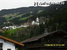 [P95] la plimbare prin Niederhart.Se observa sus localitatea urmatoare Hart im Zillertal cu biserica de acolo. » foto by adryana
 - 
<span class="allrVoted glyphicon glyphicon-heart hidden" id="av315112"></span>
<a class="m-l-10 hidden" id="sv315112" onclick="voting_Foto_DelVot(,315112,8584)" role="button">șterge vot <span class="glyphicon glyphicon-remove"></span></a>
<a id="v9315112" class=" c-red"  onclick="voting_Foto_SetVot(315112)" role="button"><span class="glyphicon glyphicon-heart-empty"></span> <b>LIKE</b> = Votează poza</a> <img class="hidden"  id="f315112W9" src="/imagini/loader.gif" border="0" /><span class="AjErrMes hidden" id="e315112ErM"></span>