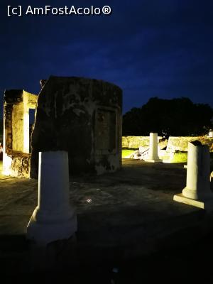 [P90] Pe străzile din Galle » foto by cata2106
 - 
<span class="allrVoted glyphicon glyphicon-heart hidden" id="av1285731"></span>
<a class="m-l-10 hidden" id="sv1285731" onclick="voting_Foto_DelVot(,1285731,8783)" role="button">șterge vot <span class="glyphicon glyphicon-remove"></span></a>
<a id="v91285731" class=" c-red"  onclick="voting_Foto_SetVot(1285731)" role="button"><span class="glyphicon glyphicon-heart-empty"></span> <b>LIKE</b> = Votează poza</a> <img class="hidden"  id="f1285731W9" src="/imagini/loader.gif" border="0" /><span class="AjErrMes hidden" id="e1285731ErM"></span>