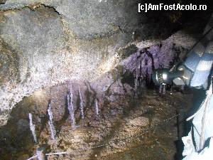 P15 [OCT-2014] stalacmitele de lava
