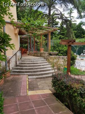 [P16] Perspectiva de la iesirea din restaurant aproape de piscina exterioara » foto by Sorin1982
 - 
<span class="allrVoted glyphicon glyphicon-heart hidden" id="av968874"></span>
<a class="m-l-10 hidden" id="sv968874" onclick="voting_Foto_DelVot(,968874,8830)" role="button">șterge vot <span class="glyphicon glyphicon-remove"></span></a>
<a id="v9968874" class=" c-red"  onclick="voting_Foto_SetVot(968874)" role="button"><span class="glyphicon glyphicon-heart-empty"></span> <b>LIKE</b> = Votează poza</a> <img class="hidden"  id="f968874W9" src="/imagini/loader.gif" border="0" /><span class="AjErrMes hidden" id="e968874ErM"></span>