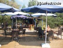 [P15] Celebra terasa cu bar unde serveam renumitul tziporo. » foto by velker tiberiu
 - 
<span class="allrVoted glyphicon glyphicon-heart hidden" id="av196572"></span>
<a class="m-l-10 hidden" id="sv196572" onclick="voting_Foto_DelVot(,196572,8831)" role="button">șterge vot <span class="glyphicon glyphicon-remove"></span></a>
<a id="v9196572" class=" c-red"  onclick="voting_Foto_SetVot(196572)" role="button"><span class="glyphicon glyphicon-heart-empty"></span> <b>LIKE</b> = Votează poza</a> <img class="hidden"  id="f196572W9" src="/imagini/loader.gif" border="0" /><span class="AjErrMes hidden" id="e196572ErM"></span>