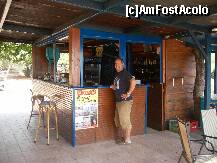 [P17] Celebrul bar de pa plaja cu proprietarul ( barmanul ). » foto by velker tiberiu
 - 
<span class="allrVoted glyphicon glyphicon-heart hidden" id="av196574"></span>
<a class="m-l-10 hidden" id="sv196574" onclick="voting_Foto_DelVot(,196574,8831)" role="button">șterge vot <span class="glyphicon glyphicon-remove"></span></a>
<a id="v9196574" class=" c-red"  onclick="voting_Foto_SetVot(196574)" role="button"><span class="glyphicon glyphicon-heart-empty"></span> <b>LIKE</b> = Votează poza</a> <img class="hidden"  id="f196574W9" src="/imagini/loader.gif" border="0" /><span class="AjErrMes hidden" id="e196574ErM"></span>