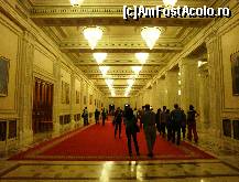 [P17] București,ParlamentulRomâniei: Galeria tapiseriilor » foto by mariana.olaru
 - 
<span class="allrVoted glyphicon glyphicon-heart hidden" id="av200150"></span>
<a class="m-l-10 hidden" id="sv200150" onclick="voting_Foto_DelVot(,200150,8917)" role="button">șterge vot <span class="glyphicon glyphicon-remove"></span></a>
<a id="v9200150" class=" c-red"  onclick="voting_Foto_SetVot(200150)" role="button"><span class="glyphicon glyphicon-heart-empty"></span> <b>LIKE</b> = Votează poza</a> <img class="hidden"  id="f200150W9" src="/imagini/loader.gif" border="0" /><span class="AjErrMes hidden" id="e200150ErM"></span>