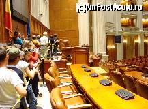 [P22] București,ParlamentulRomâniei:intrăm în Sala plenului Camerei Deputaților » foto by mariana.olaru
 - 
<span class="allrVoted glyphicon glyphicon-heart hidden" id="av200156"></span>
<a class="m-l-10 hidden" id="sv200156" onclick="voting_Foto_DelVot(,200156,8917)" role="button">șterge vot <span class="glyphicon glyphicon-remove"></span></a>
<a id="v9200156" class=" c-red"  onclick="voting_Foto_SetVot(200156)" role="button"><span class="glyphicon glyphicon-heart-empty"></span> <b>LIKE</b> = Votează poza</a> <img class="hidden"  id="f200156W9" src="/imagini/loader.gif" border="0" /><span class="AjErrMes hidden" id="e200156ErM"></span>