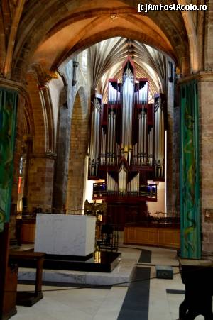 [P35] Edinburgh - catedrala St. Giles, interior » foto by makuy*
 - 
<span class="allrVoted glyphicon glyphicon-heart hidden" id="av652796"></span>
<a class="m-l-10 hidden" id="sv652796" onclick="voting_Foto_DelVot(,652796,9014)" role="button">șterge vot <span class="glyphicon glyphicon-remove"></span></a>
<a id="v9652796" class=" c-red"  onclick="voting_Foto_SetVot(652796)" role="button"><span class="glyphicon glyphicon-heart-empty"></span> <b>LIKE</b> = Votează poza</a> <img class="hidden"  id="f652796W9" src="/imagini/loader.gif" border="0" /><span class="AjErrMes hidden" id="e652796ErM"></span>