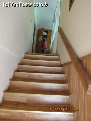 [P16] In fata este camera-uscator. In stanga ei holul etajului 1.  » foto by Soso42
 - 
<span class="allrVoted glyphicon glyphicon-heart hidden" id="av845495"></span>
<a class="m-l-10 hidden" id="sv845495" onclick="voting_Foto_DelVot(,845495,9108)" role="button">șterge vot <span class="glyphicon glyphicon-remove"></span></a>
<a id="v9845495" class=" c-red"  onclick="voting_Foto_SetVot(845495)" role="button"><span class="glyphicon glyphicon-heart-empty"></span> <b>LIKE</b> = Votează poza</a> <img class="hidden"  id="f845495W9" src="/imagini/loader.gif" border="0" /><span class="AjErrMes hidden" id="e845495ErM"></span>