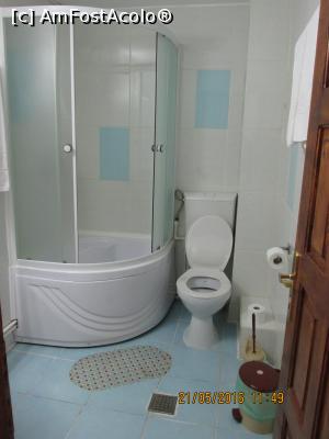 [P06] Baia mare cu cabina de dus.  » foto by Soso42
 - 
<span class="allrVoted glyphicon glyphicon-heart hidden" id="av845485"></span>
<a class="m-l-10 hidden" id="sv845485" onclick="voting_Foto_DelVot(,845485,9108)" role="button">șterge vot <span class="glyphicon glyphicon-remove"></span></a>
<a id="v9845485" class=" c-red"  onclick="voting_Foto_SetVot(845485)" role="button"><span class="glyphicon glyphicon-heart-empty"></span> <b>LIKE</b> = Votează poza</a> <img class="hidden"  id="f845485W9" src="/imagini/loader.gif" border="0" /><span class="AjErrMes hidden" id="e845485ErM"></span>