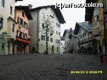 [P32] strada pavata in centrul orasului Kitzbuhel. » foto by adryana
 - 
<span class="allrVoted glyphicon glyphicon-heart hidden" id="av316739"></span>
<a class="m-l-10 hidden" id="sv316739" onclick="voting_Foto_DelVot(,316739,9111)" role="button">șterge vot <span class="glyphicon glyphicon-remove"></span></a>
<a id="v9316739" class=" c-red"  onclick="voting_Foto_SetVot(316739)" role="button"><span class="glyphicon glyphicon-heart-empty"></span> <b>LIKE</b> = Votează poza</a> <img class="hidden"  id="f316739W9" src="/imagini/loader.gif" border="0" /><span class="AjErrMes hidden" id="e316739ErM"></span>