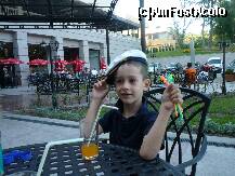 [P02] terasa care nu e chiar la 2 m de parcare » foto by george76team
 - 
<span class="allrVoted glyphicon glyphicon-heart hidden" id="av248495"></span>
<a class="m-l-10 hidden" id="sv248495" onclick="voting_Foto_DelVot(,248495,9135)" role="button">șterge vot <span class="glyphicon glyphicon-remove"></span></a>
<a id="v9248495" class=" c-red"  onclick="voting_Foto_SetVot(248495)" role="button"><span class="glyphicon glyphicon-heart-empty"></span> <b>LIKE</b> = Votează poza</a> <img class="hidden"  id="f248495W9" src="/imagini/loader.gif" border="0" /><span class="AjErrMes hidden" id="e248495ErM"></span>