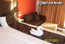 [P01] Lebada creata din prosoape de camerista » foto by mikaela70
 - 
<span class="allrVoted glyphicon glyphicon-heart hidden" id="av254863"></span>
<a class="m-l-10 hidden" id="sv254863" onclick="voting_Foto_DelVot(,254863,9135)" role="button">șterge vot <span class="glyphicon glyphicon-remove"></span></a>
<a id="v9254863" class=" c-red"  onclick="voting_Foto_SetVot(254863)" role="button"><span class="glyphicon glyphicon-heart-empty"></span> <b>LIKE</b> = Votează poza</a> <img class="hidden"  id="f254863W9" src="/imagini/loader.gif" border="0" /><span class="AjErrMes hidden" id="e254863ErM"></span>