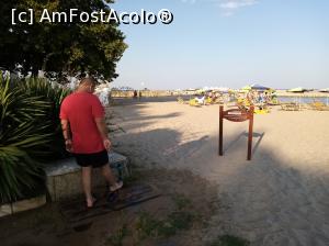 [P06] la iesirea/intrarea pe plaja » foto by simona_vlad
 - 
<span class="allrVoted glyphicon glyphicon-heart hidden" id="av1185146"></span>
<a class="m-l-10 hidden" id="sv1185146" onclick="voting_Foto_DelVot(,1185146,9135)" role="button">șterge vot <span class="glyphicon glyphicon-remove"></span></a>
<a id="v91185146" class=" c-red"  onclick="voting_Foto_SetVot(1185146)" role="button"><span class="glyphicon glyphicon-heart-empty"></span> <b>LIKE</b> = Votează poza</a> <img class="hidden"  id="f1185146W9" src="/imagini/loader.gif" border="0" /><span class="AjErrMes hidden" id="e1185146ErM"></span>
