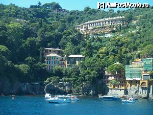 [P08] Portofino » foto by Mika
 - 
<span class="allrVoted glyphicon glyphicon-heart hidden" id="av687682"></span>
<a class="m-l-10 hidden" id="sv687682" onclick="voting_Foto_DelVot(,687682,9192)" role="button">șterge vot <span class="glyphicon glyphicon-remove"></span></a>
<a id="v9687682" class=" c-red"  onclick="voting_Foto_SetVot(687682)" role="button"><span class="glyphicon glyphicon-heart-empty"></span> <b>LIKE</b> = Votează poza</a> <img class="hidden"  id="f687682W9" src="/imagini/loader.gif" border="0" /><span class="AjErrMes hidden" id="e687682ErM"></span>