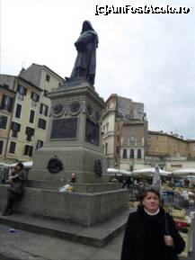 [P63] Statuia lui Giordanu Brunoi in Campo de' Fiori, marcand locul unde a fost ars pe rug. » foto by TraianS
 - 
<span class="allrVoted glyphicon glyphicon-heart hidden" id="av181519"></span>
<a class="m-l-10 hidden" id="sv181519" onclick="voting_Foto_DelVot(,181519,9312)" role="button">șterge vot <span class="glyphicon glyphicon-remove"></span></a>
<a id="v9181519" class=" c-red"  onclick="voting_Foto_SetVot(181519)" role="button"><span class="glyphicon glyphicon-heart-empty"></span> <b>LIKE</b> = Votează poza</a> <img class="hidden"  id="f181519W9" src="/imagini/loader.gif" border="0" /><span class="AjErrMes hidden" id="e181519ErM"></span>